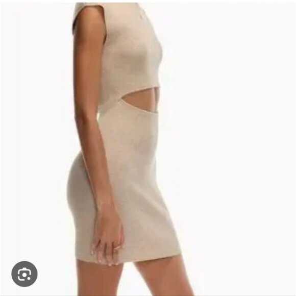 Elegant Pink Cut-Out Dress - Picture 2 of 8